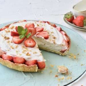 vegan bakken, strawberrie pie cut