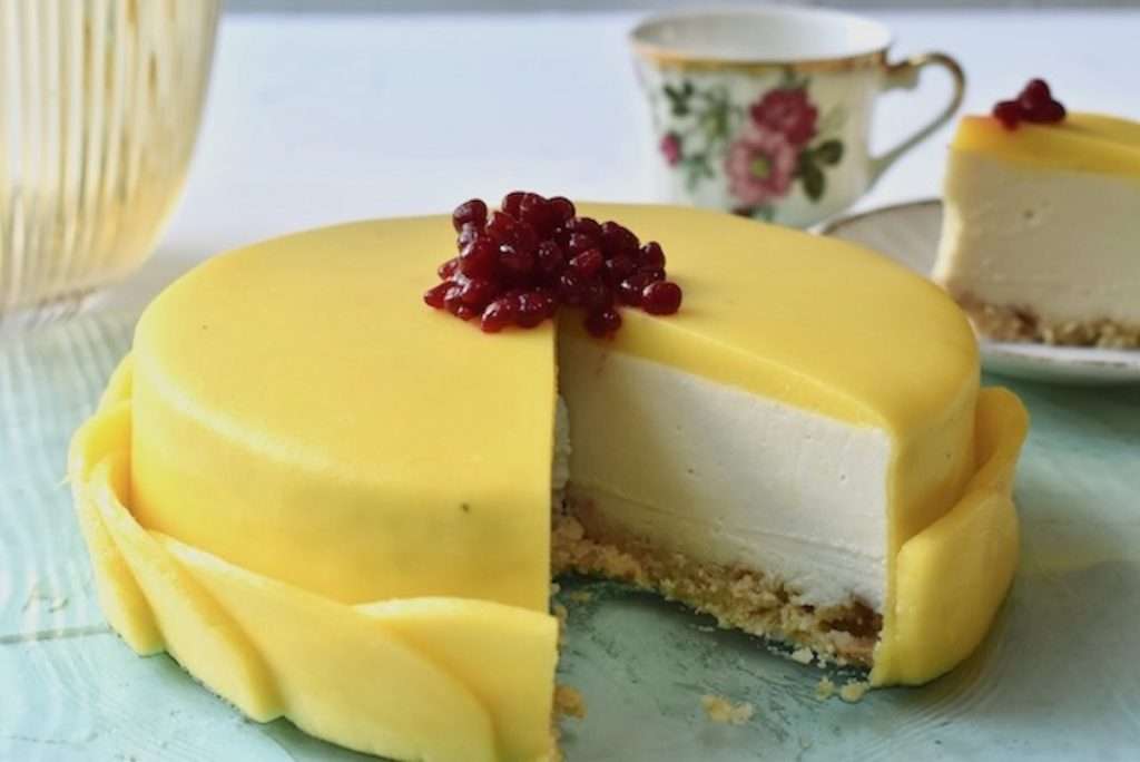 workshop vegan baking course: vegan cheesecake with mango and passionfruit
